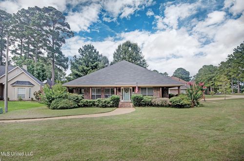 106 Bay Pointe Pl, Brandon, MS, 39047-7540 | Card Image