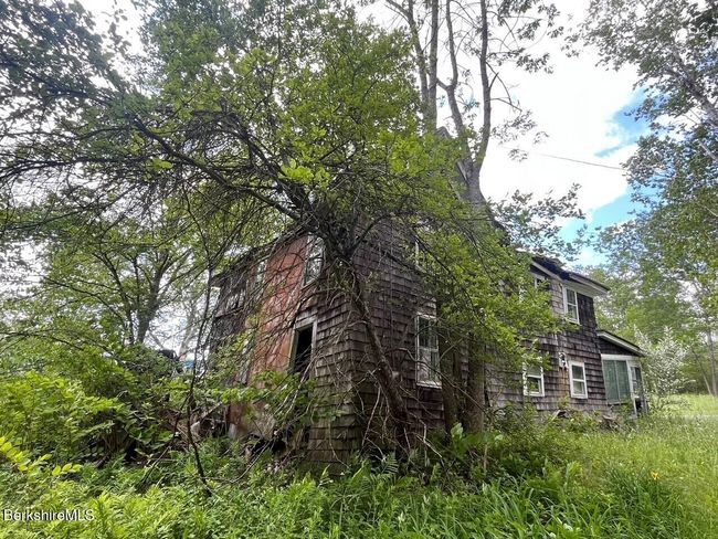 477 Mohawk Trl, House other with 4 bedrooms, 2 bathrooms and null parking in Drury MA | Image 6