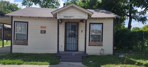 5364 Wichita St, Forest Hill, TX, 76119-6043 | Card Image