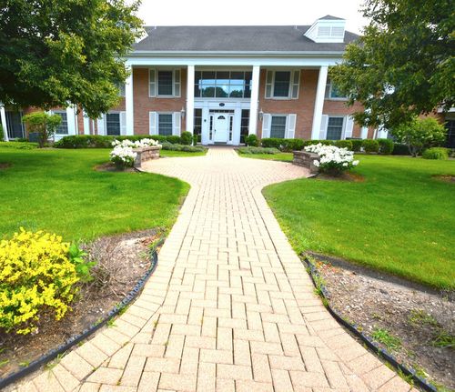 204a-112 Carriage Way Dr, Burr Ridge, IL, 60527-5734 | Card Image