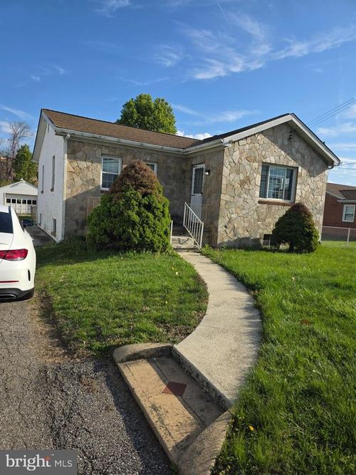 906 Hammonds Lane, BALTIMORE, MD, 21225 | Card Image