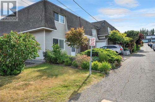 30-270 Evergreen Rd, Campbell River, BC, V9W5G3 | Card Image