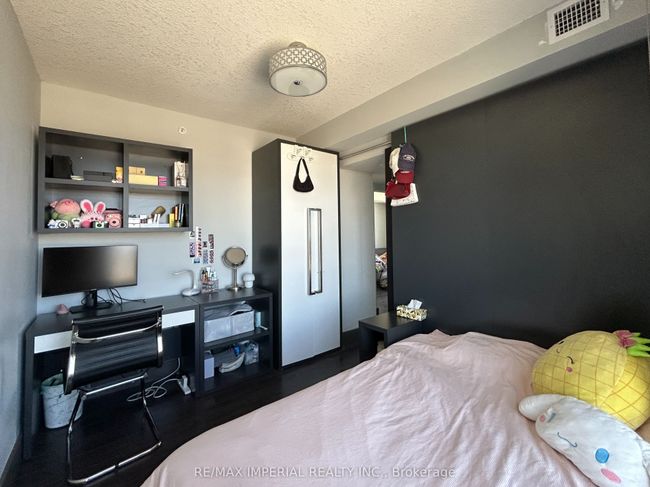 N2502 - 330 Phillip St, Condo with 3 bedrooms, 2 bathrooms and null parking in Waterloo ON | Image 21
