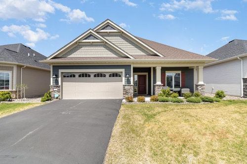 5600 137th St N, Hugo, MN, 55038-5428 | Card Image