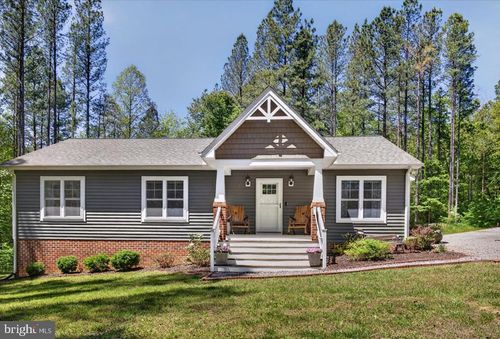 844 Manchester Rd, Bumpass, VA, 23024-3173 | Card Image