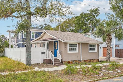 327 25th St S, ST PETERSBURG, FL, 33712-1620 | Card Image