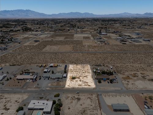 3360 Sagebrush Ave, Pahrump, NV, 89048-9458 | Card Image