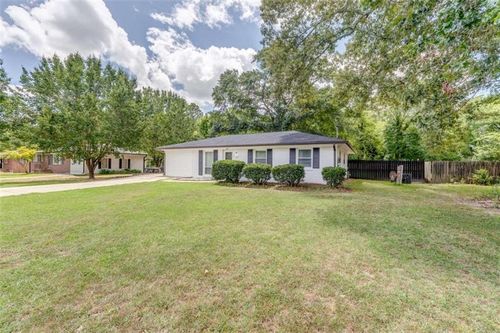 11 Simpson Dr Nw, Rome, GA, 30165-1029 | Card Image
