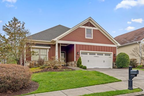 9444 Leyland Dr, Ooltewah, TN, 37363-4910 | Card Image