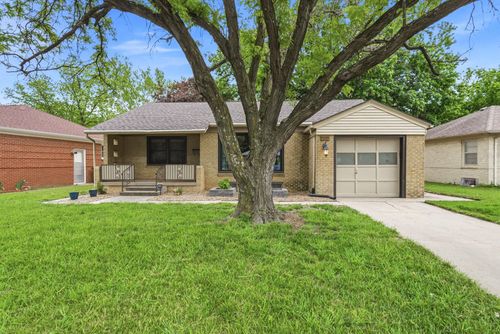 2717 E Menlo Dr, Wichita, KS, 67211 | Card Image