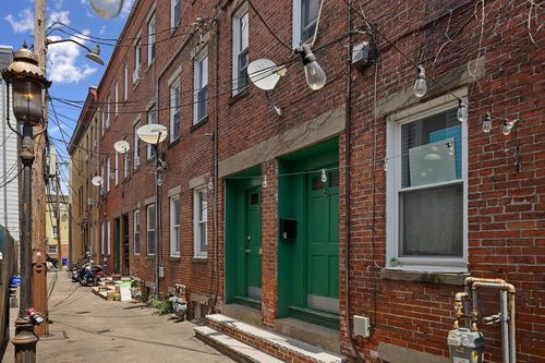 3 Wilbur Ct, Boston, MA, 02128 | Card Image