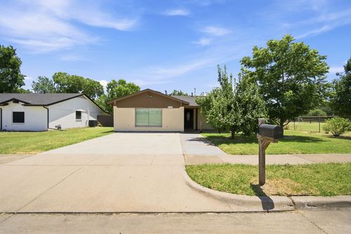 5420 Galway Ln, North Richland Hills, TX, 76180-5725 | Card Image