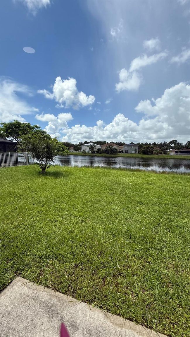 2131 Sw Newport Isles Boulevard Boulevard, House other with 3 bedrooms, 2 bathrooms and null parking in Port St Lucie FL | Image 22