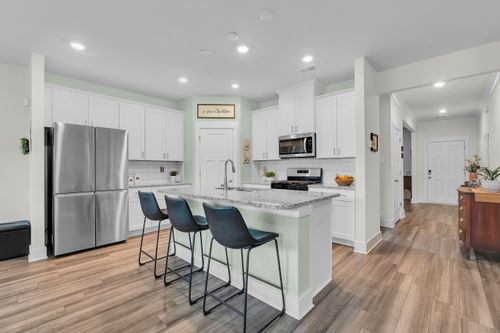 133 Hazelcroft Dr, Fountain Inn, SC, 29644-9285 | Card Image