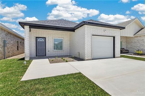 618 W 25th St, Mission, TX, 78574-2520 | Card Image