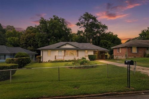 2101 East Dr, Decatur, GA, 30032-5306 | Card Image