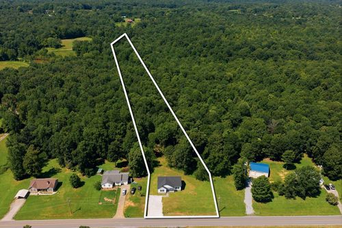 3033 Bowker Rd, Charlotte, TN, 37036-5318 | Card Image