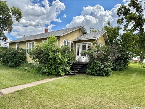 175 5th Avenue Nw, Swift Current, SK, S9H0W3 | Card Image