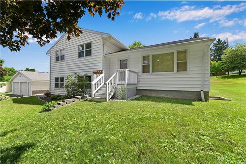 12 Orchard Ln, Penn Yan, NY, 14527-9511 | Card Image