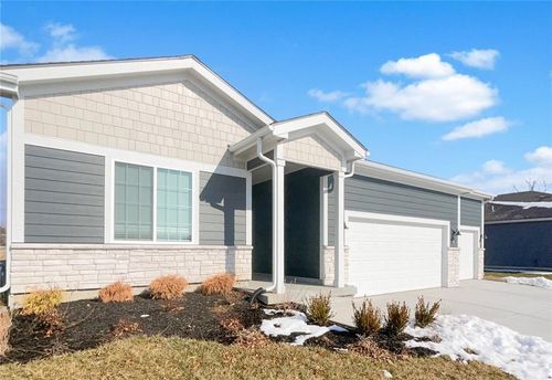 309 Sw Hawthorne Ct, Blue Springs, MO, 64014-4575 | Card Image