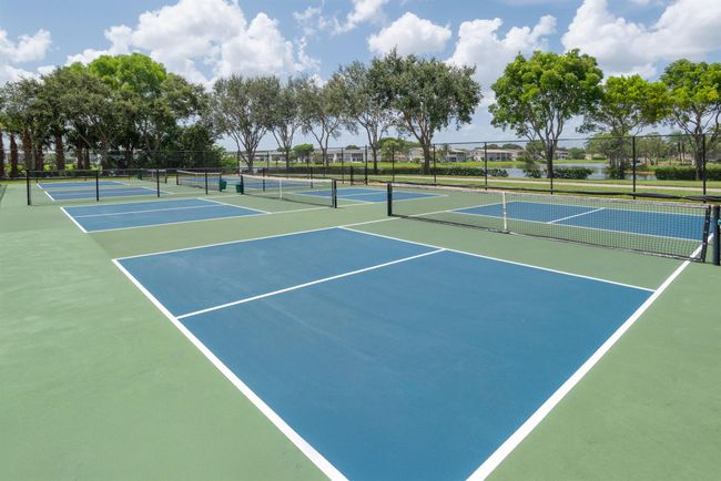322 - 322 Windsor N, Condo with 1 bedrooms, 2 bathrooms and null parking in West Palm Beach FL | Image 27