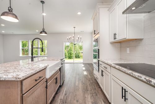 1017 River View Dr, Nashville, TN, 37209 | Card Image