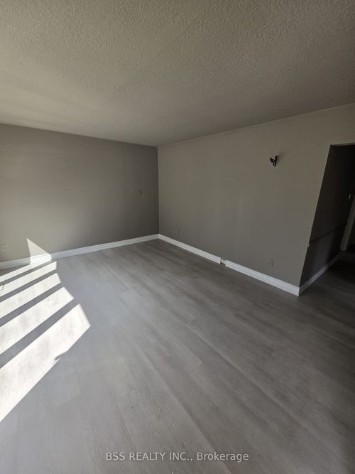 88 Southampton Dr, Scarborough, ON, M1K4V7 | Card Image