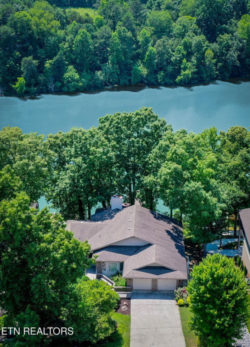 180 Oonoga Way, Loudon, TN, 37774-3014 | Card Image