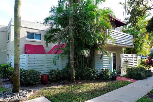 541 Nw 98th Ave, Plantation, FL, 33324-4954 | Card Image