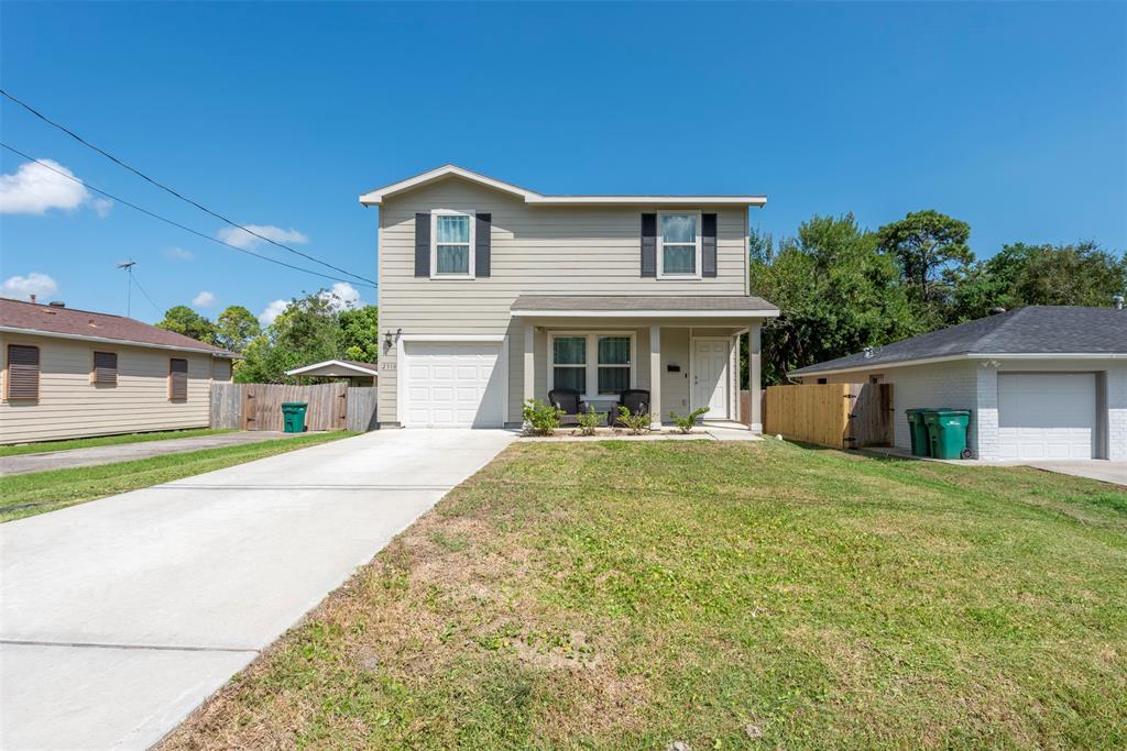 Thompson St, LA Marque, TX 77568