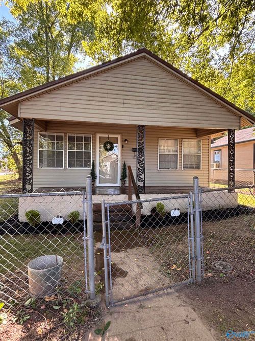 205 White St, Florence, AL, 35630-5358 | Card Image