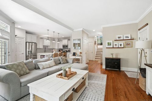 140 Tunxis Hill Cut Off, Fairfield, CT, 06825-4272 | Card Image