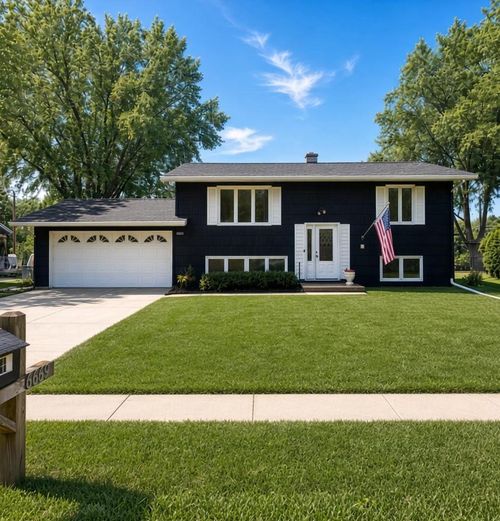 6619 Cooper Ave, Middleton, WI, 53562-3353 | Card Image