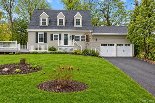 72 Daly Rd, East Northport, NY, 11731-6303 | Card Image