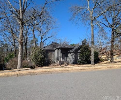 720 Parkway Place Dr, Little Rock, AR, 72211-3114 | Card Image