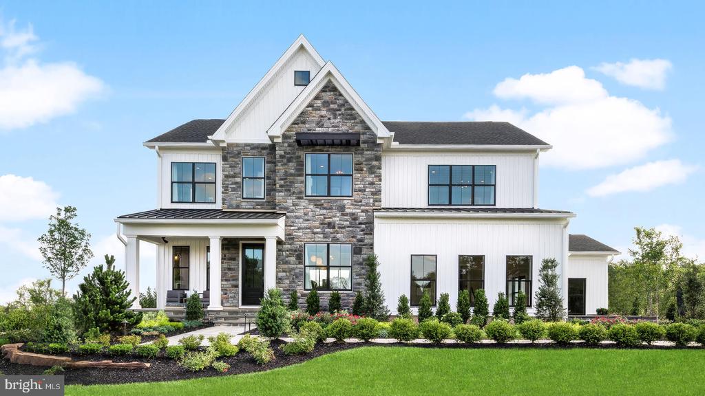 Hawthorn Dr, Norristown, PA 19403