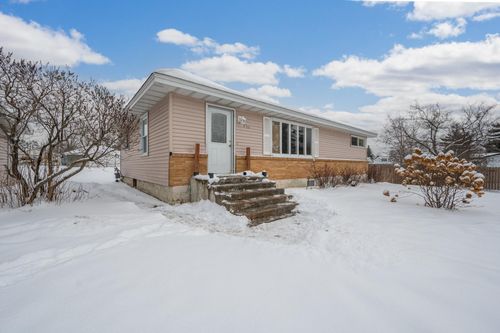 406 3rd St Se, Deer River, MN, 56636-8608 | Card Image