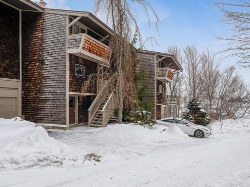 2-154 Forum Dr, Warren, VT, 05674-4704 | Card Image