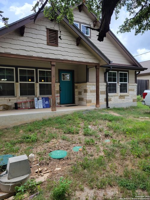 1223 Green Hill Dr, Canyon Lake, TX, 78133-3593 | Card Image