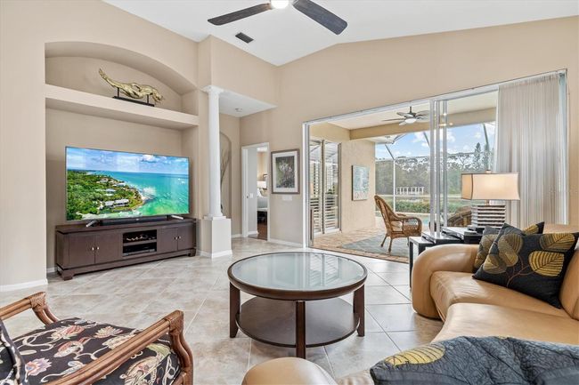 7327 Kensington Ct, House other with 2 bedrooms, 2 bathrooms and null parking in UNIVERSITY PARK FL | Image 18