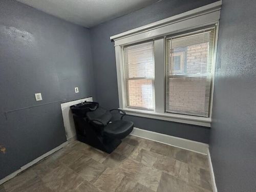 2-4-3421 W State Street, Milwaukee, WI, 53208 | Card Image