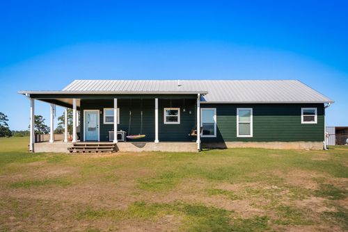 935 Highway 21 E, Bastrop, TX, 78602-5714 | Card Image