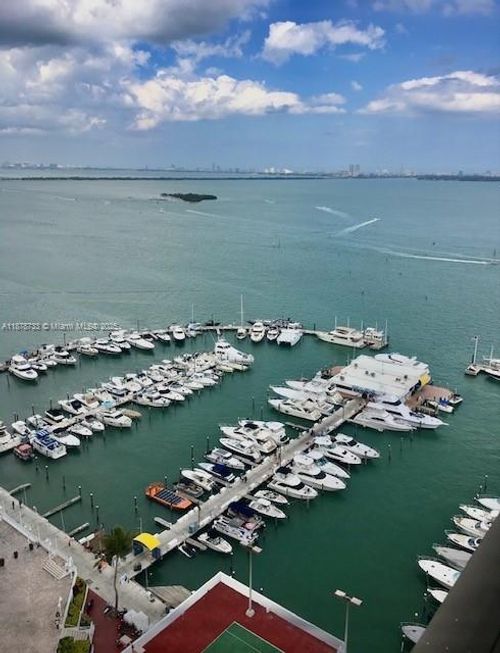 apt-26g-555 Ne 15th St, MIAMI, FL, 33132-1406 | Card Image