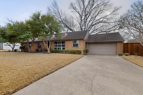 1159 Bally Mote Dr, Dallas, TX, 75218-3900 | Card Image