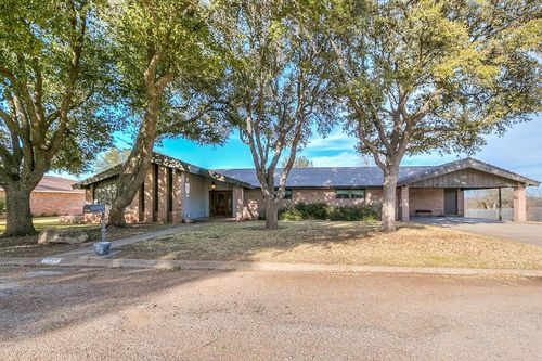 1000 Lakeside Dr, Ballinger, TX, 76821 | Card Image