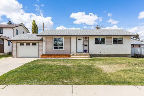 1384 10 Ave Ne, Medicine Hat, AB, T1A6G3 | Card Image