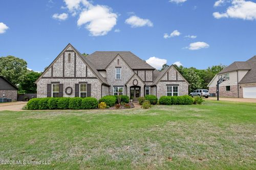 14685 Saint Charles Dr, Olive Branch, MS, 38654-2054 | Card Image