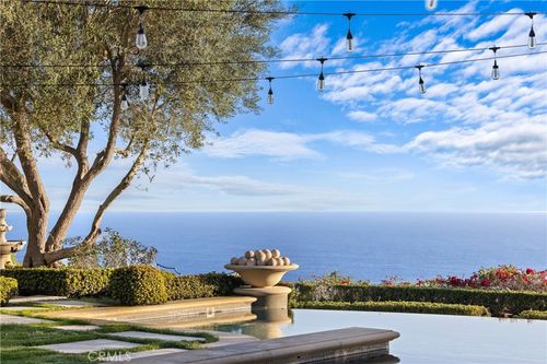16 Shore Walk, Newport Coast, CA, 92657-2158 | Card Image