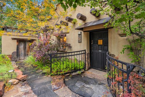 1330 Bishops Lodge Rd, Santa Fe, NM, 87506-0002 | Card Image