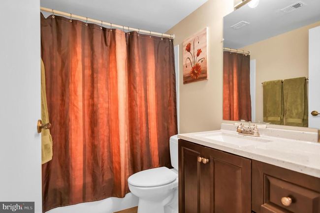APT-101 - 2817 Jermantown Rd, Condo with 2 bedrooms, 2 bathrooms and null parking in OAKTON VA | Image 17